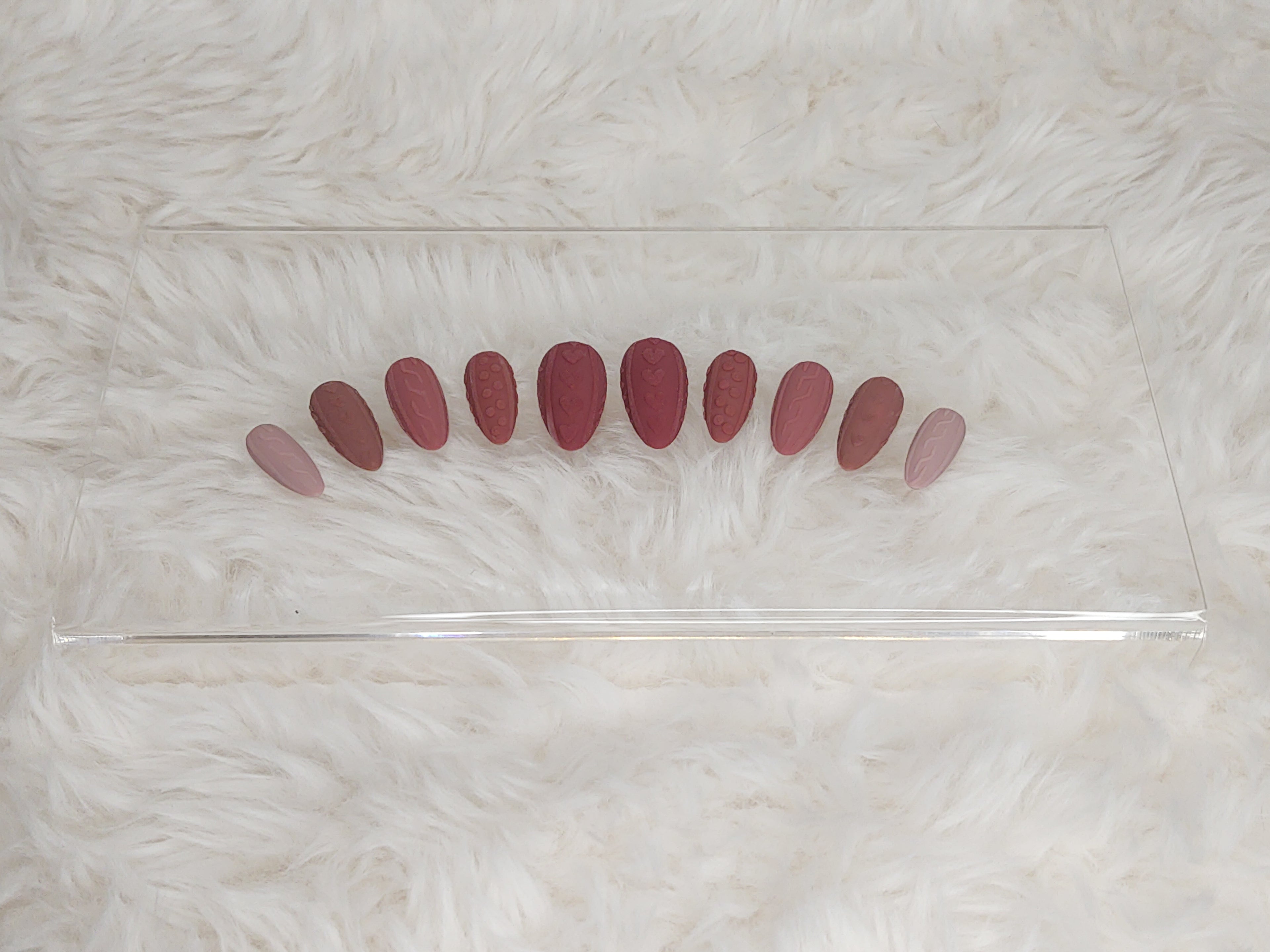 The Perfect Sweater Nails
